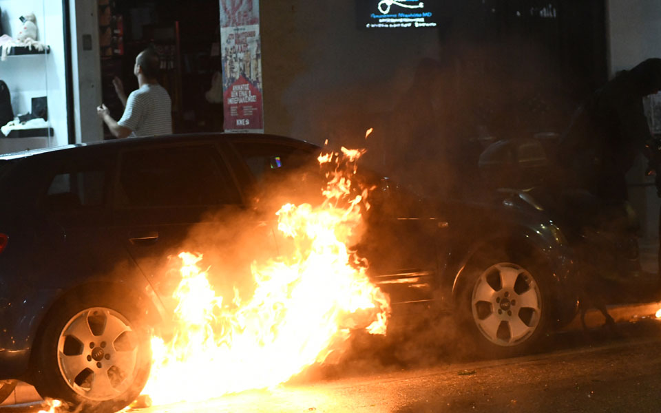 Επεισόδια στο κέντρο της Πάτρας-3