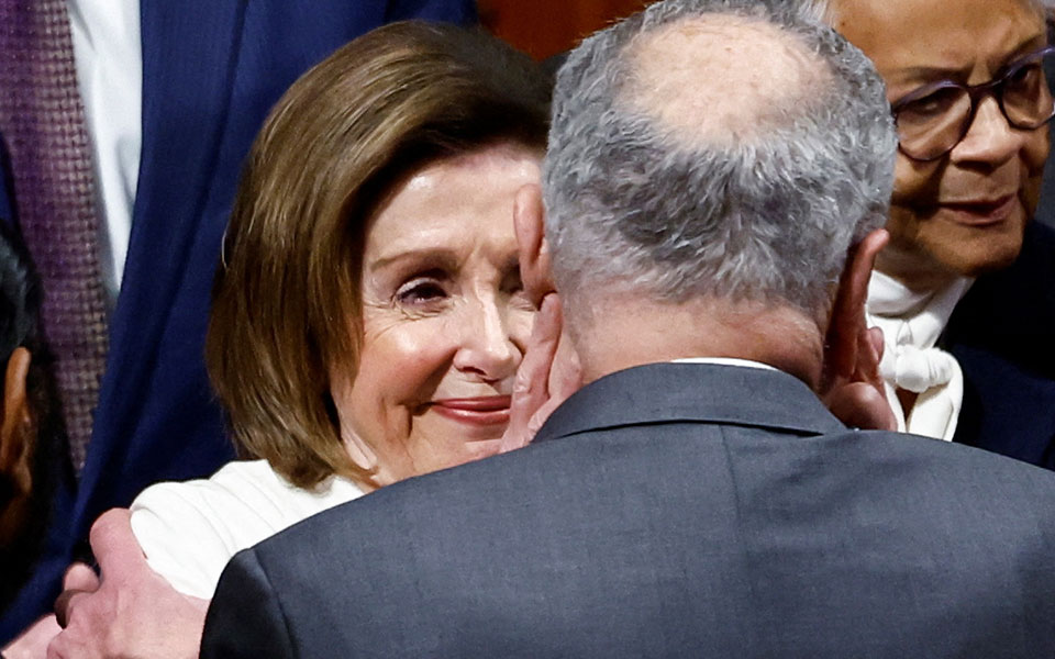 νάνσυ-πελόζι-σε-φορτισμένο-κλίμα-η-ανα-562142611