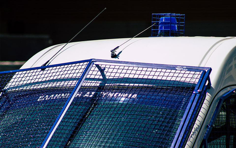 πετράλωνα-περισσότερα-από-10-άτομα-κακο-562119007