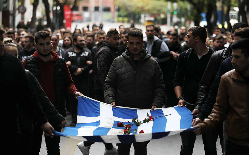 Επέτειος Πολυτεχνείου: Ολοκληρώθηκε η πορεία προς την αμερικανική πρεσβεία-7