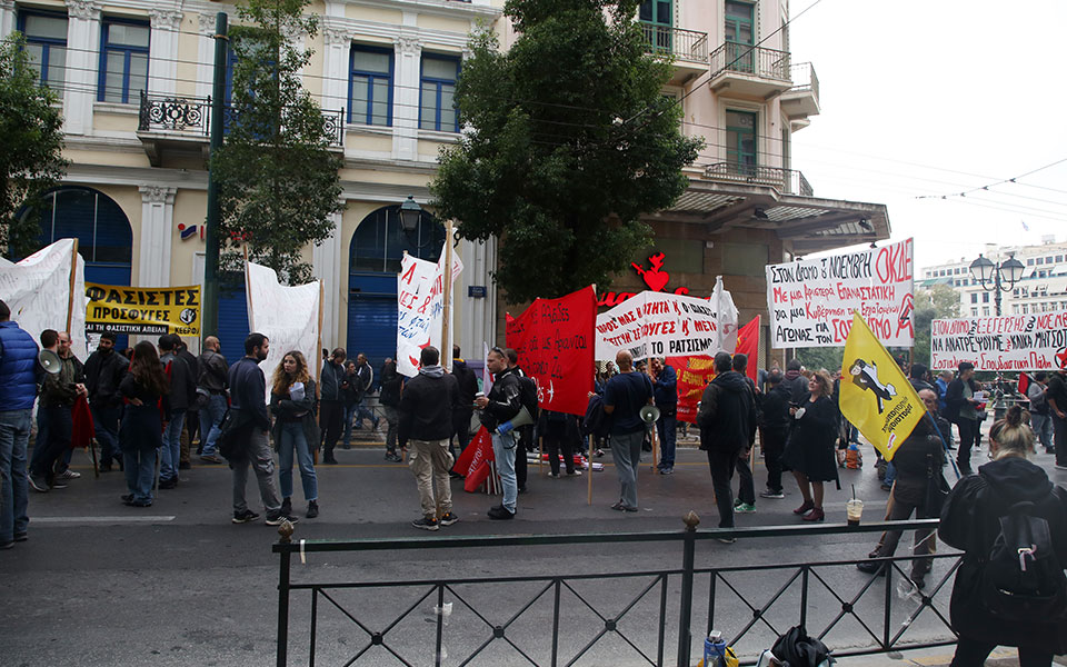 Επέτειος Πολυτεχνείου: Ολοκληρώθηκε η πορεία προς την αμερικανική πρεσβεία-21