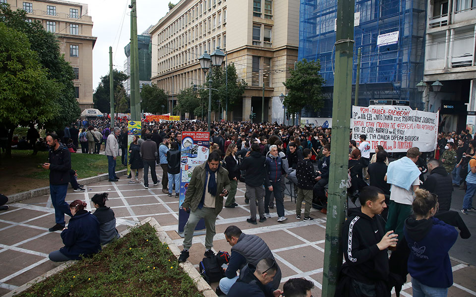 Επέτειος Πολυτεχνείου: Ολοκληρώθηκε η πορεία προς την αμερικανική πρεσβεία-18