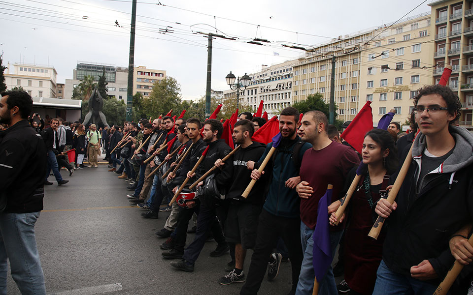 Επέτειος Πολυτεχνείου: Ολοκληρώθηκε η πορεία προς την αμερικανική πρεσβεία-20