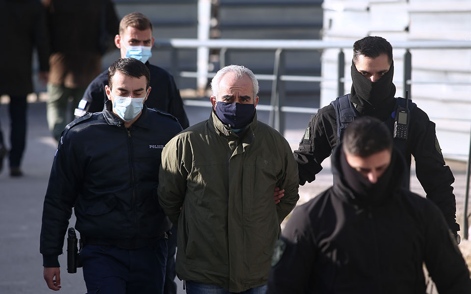 δίκη-ψευτογιατρού-ένοχος-για-επτά-α-562141726