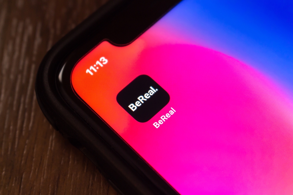 το-bereal-θέλει-να-κάνει-τα-social-media-πιο-ανθρώπινα-562119001