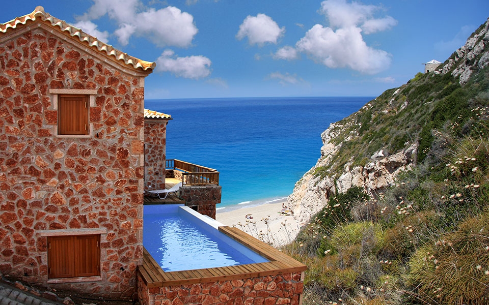 handelsblatt-γιατί-τα-ελληνικά-ακίνητα-είναι-τόσ-562153144