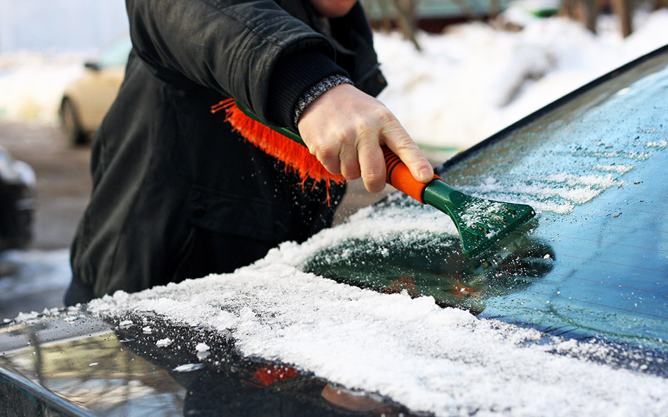 απλά-βήματα-για-την-προστασία-του-αυτο-562160659
