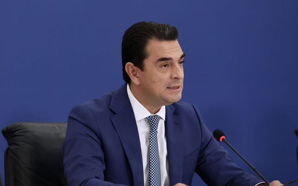 σκρέκας-για-ηλεκτρική-διασύνδεση-ελλ-562126753