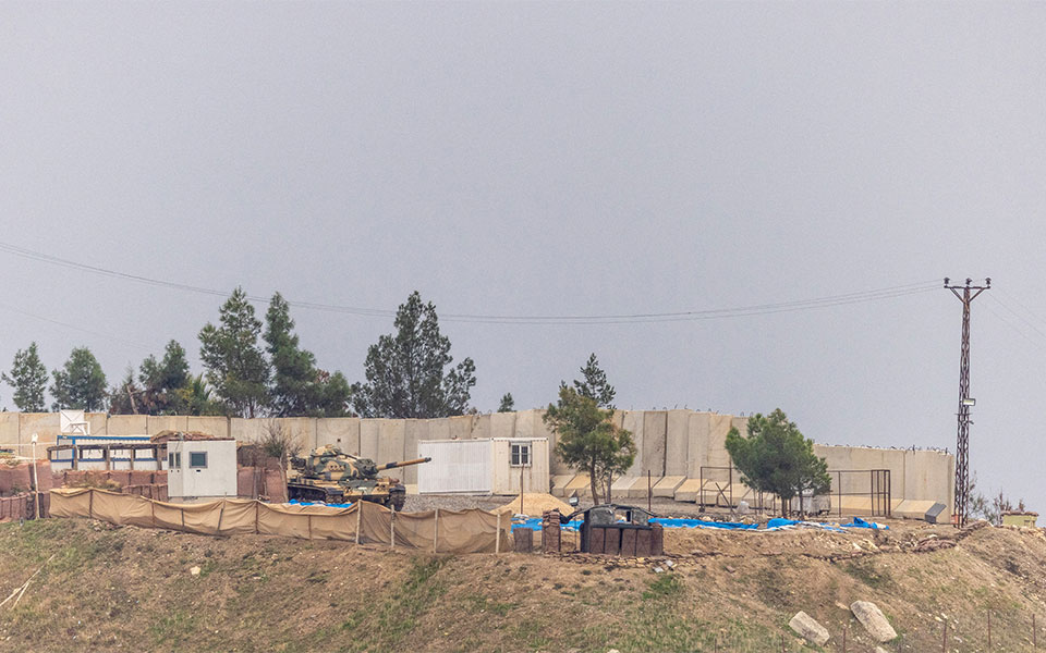 συρία-οι-κουρδικές-δυνάμεις-ζητούν-απ-562161193