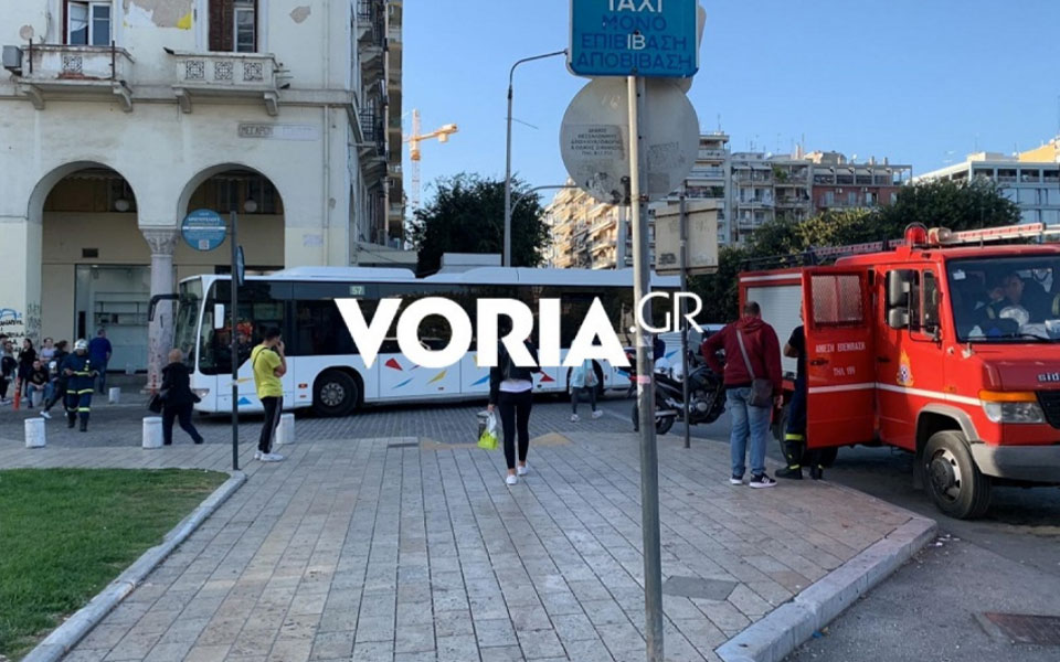 θεσσαλονίκη-λεωφορείο-του-οασθ-παρέσ-562117711