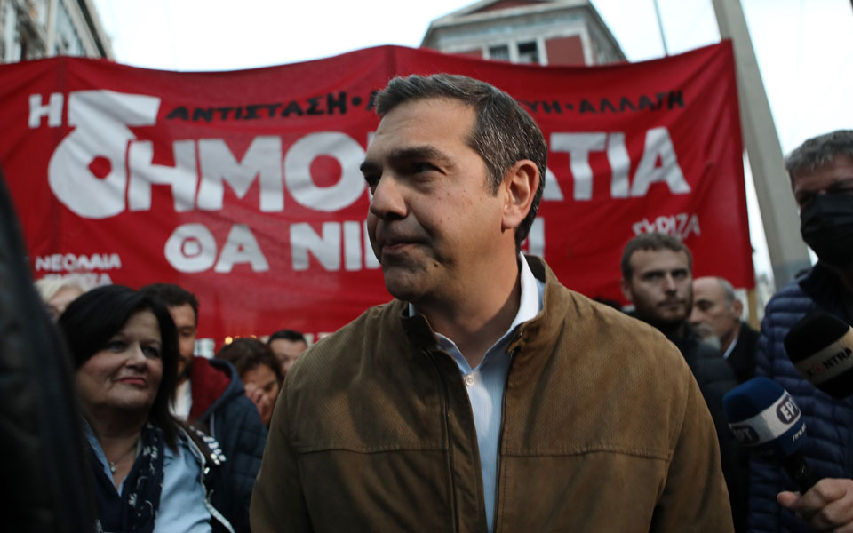 Τσίπρας: Όσοι υπονομεύουν τη Δημοκρατία διαπράττουν τεράστιο λάθος-2
