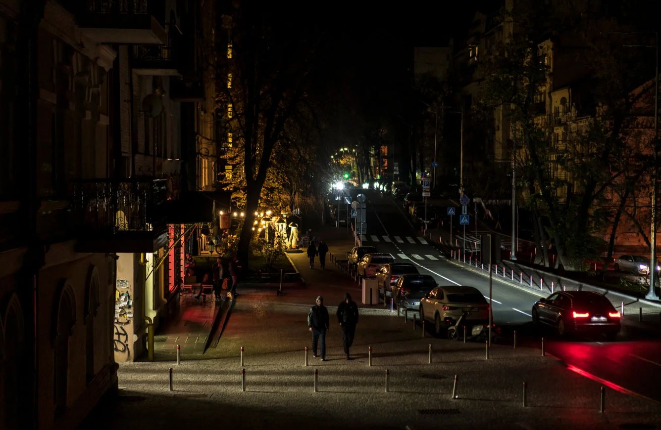 Κίεβο: Μία πρωτεύουσα τυλιγμένη στο σκοτάδι-1