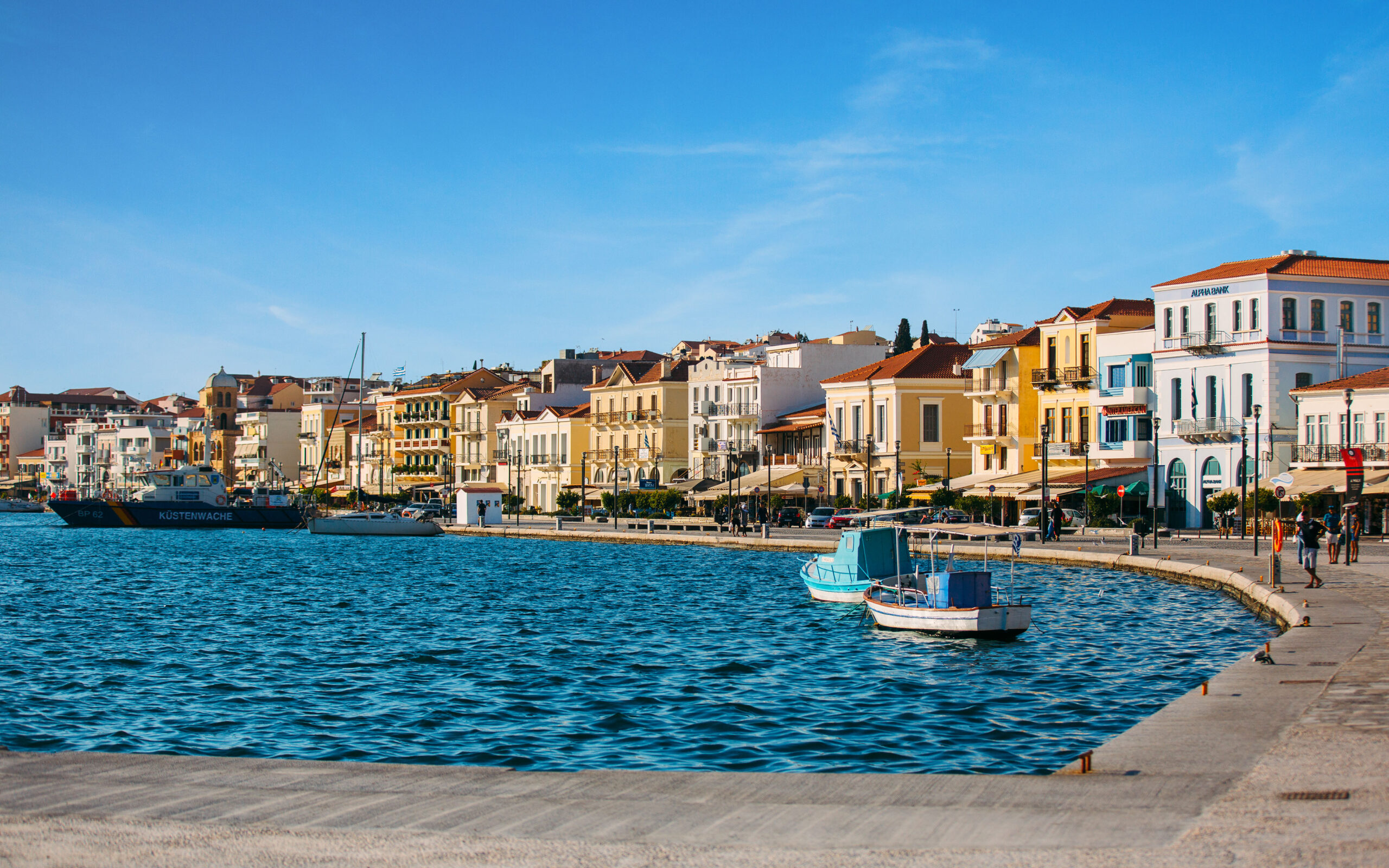 κανένα-μέρος-δεν-συγκρίνεται-με-την-ε-562144312