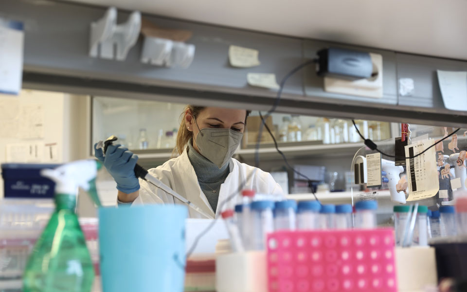 ισπανία-δύο-θάνατοι-έπειτα-από-λοιμώξ-562177060