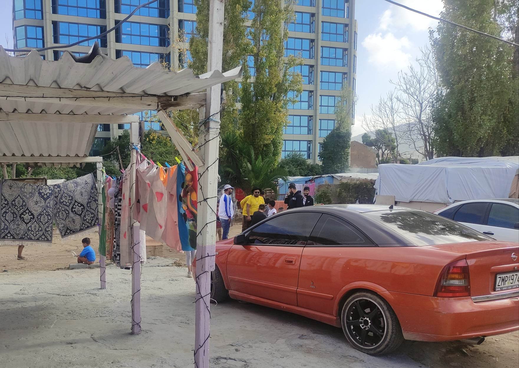 Η «εύθραυστη» ζωή των Ρομά: «Είναι η ευκαιρία μας να δείξουμε τον ρατσισμό εναντίον μας»-11