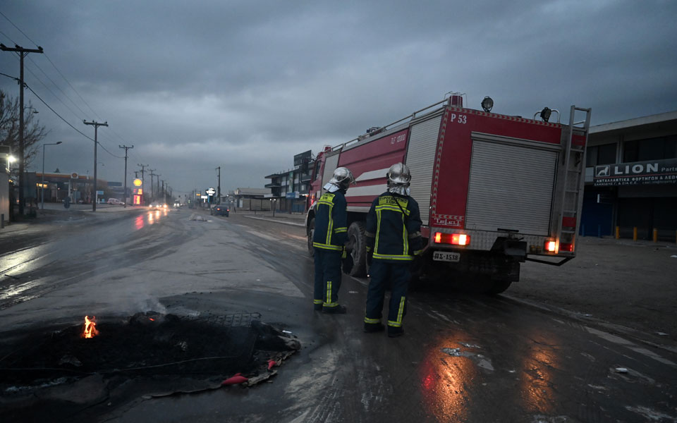 ένταση-στην-αυλίζα-αχαρνών-νέες-επιθέ-562173376