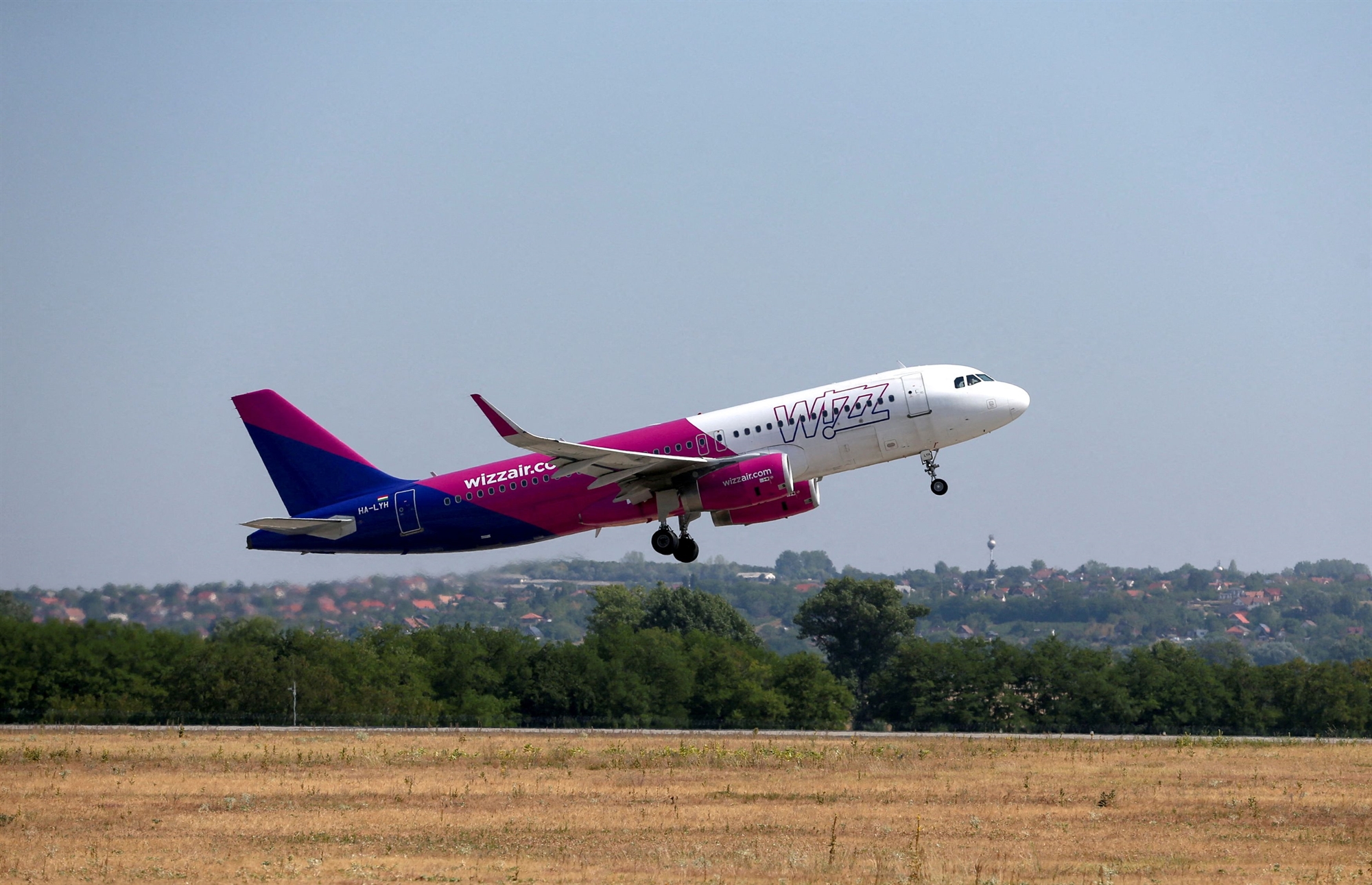 wizz-air-τρία-νέα-δρομολόγια-πρόσθεσε-στο-πτ-562195948