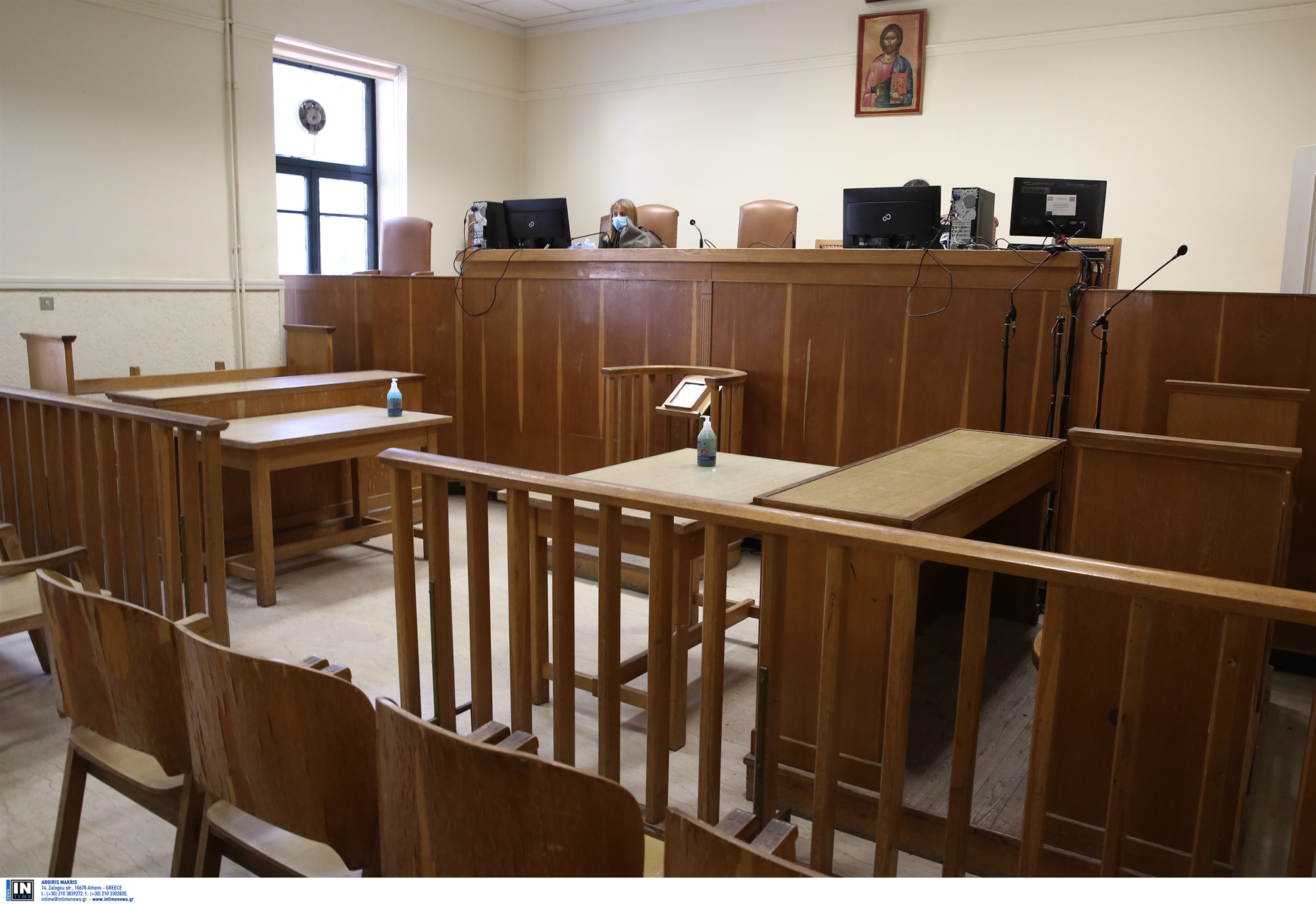 δικηγόροι-τρία-χρόνια-απλήρωτοι-για-τ-562189591