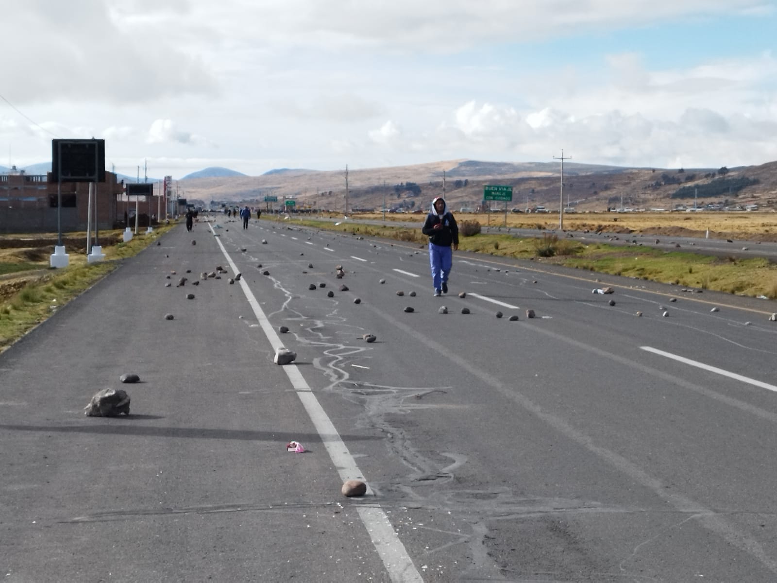 Περού: «Διασχίζουν με τα πόδια τη ζούγκλα για να σωθούν» – Μαρτυρίες στην «Κ» για την κατάσταση στη χώρα-2