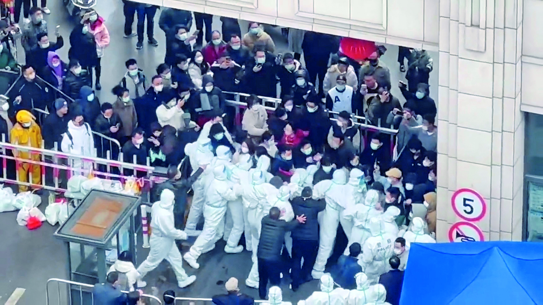 κίνα-το-τέλος-της-μεγάλης-σιωπής-562163332