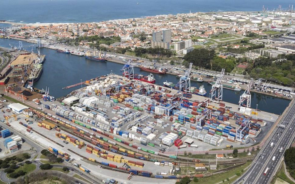 επενδύσεις-σε-επτά-πορτογαλικά-λιμάν-562188733