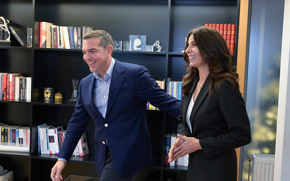 τσαπανίδου-συριζα-το-παρασκήνιο-το-562205266