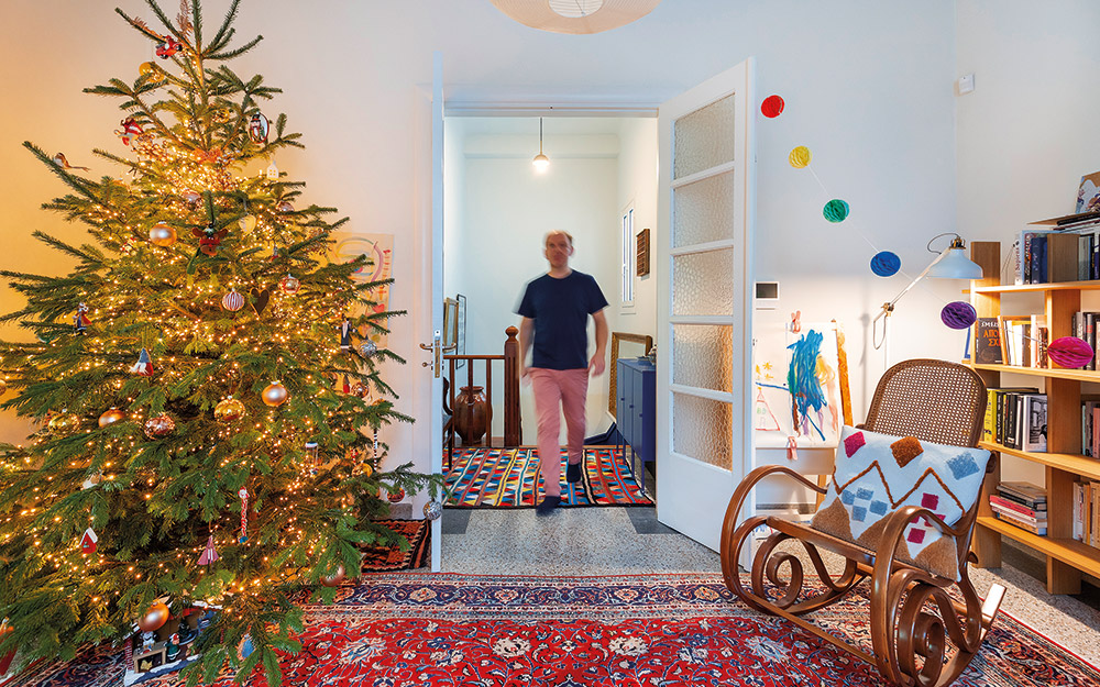 my-space-στο-σπίτι-του-νικόλα-χανακούλα-το-πα-562195048