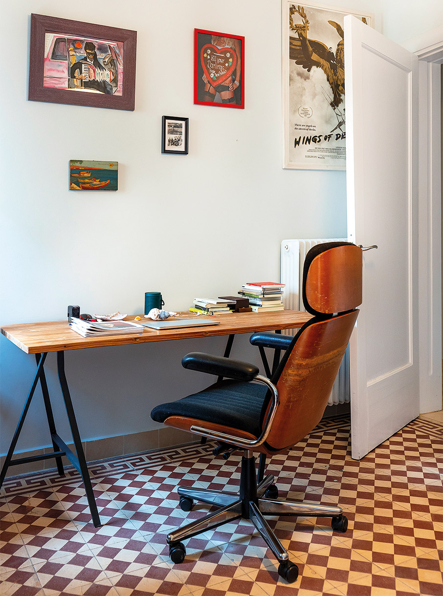 My Space: Στο σπίτι του Νικόλα Χανακούλα το παλιό και το μοντέρνο συνυπάρχουν-6