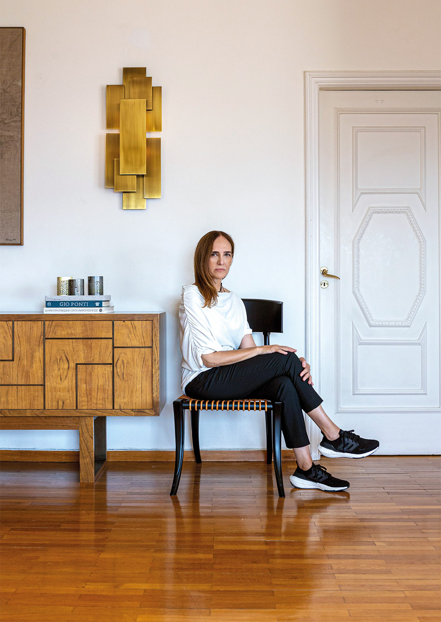 My Space: Αθηναϊκός μοντερνισμός στο διαμέρισμα της Νταϊάννας Καρβούνη-1