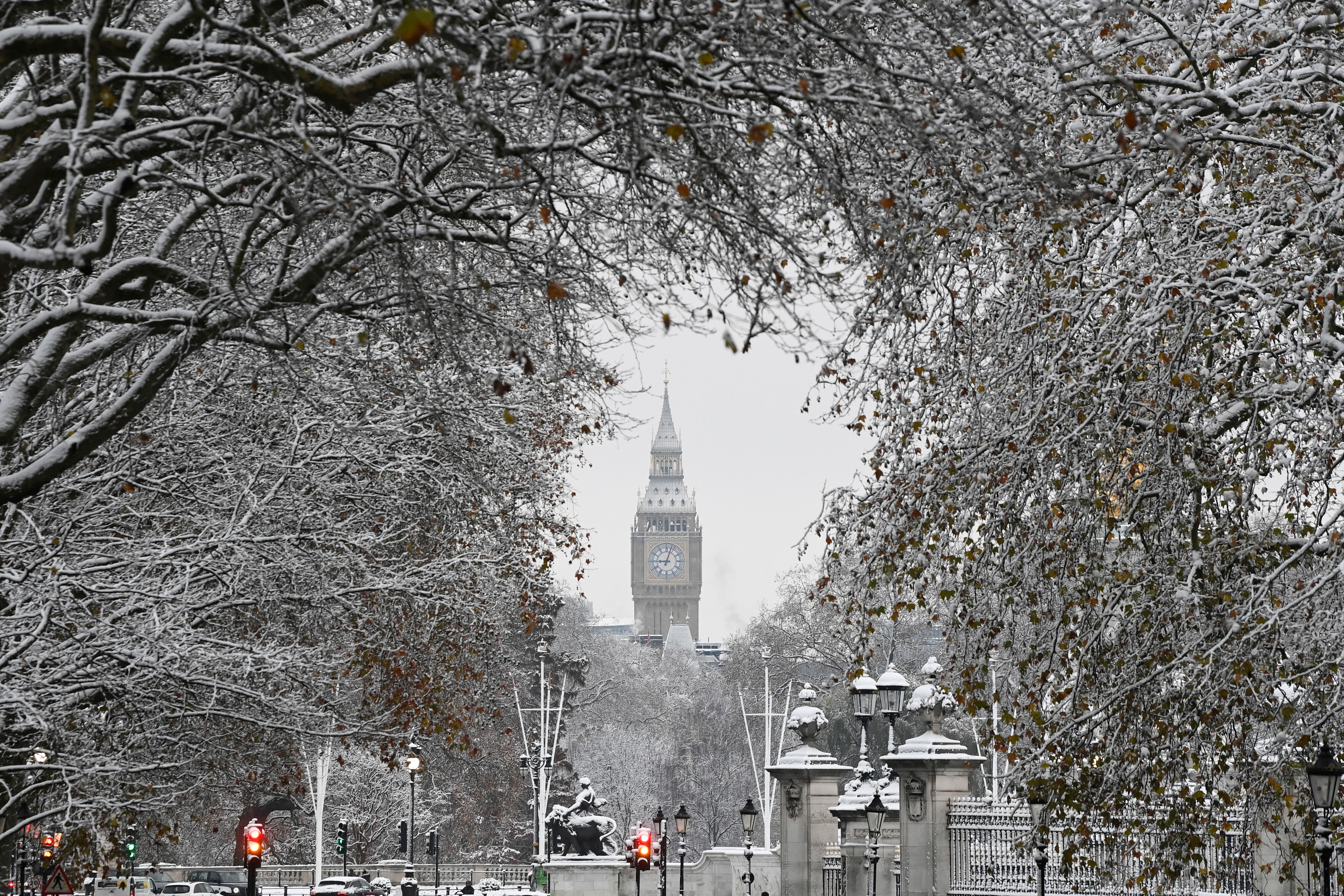 Χιόνι και πάγος αναστάτωσαν τη Βρετανία – Σε επιφυλακή εργοστάσια άνθρακα-1