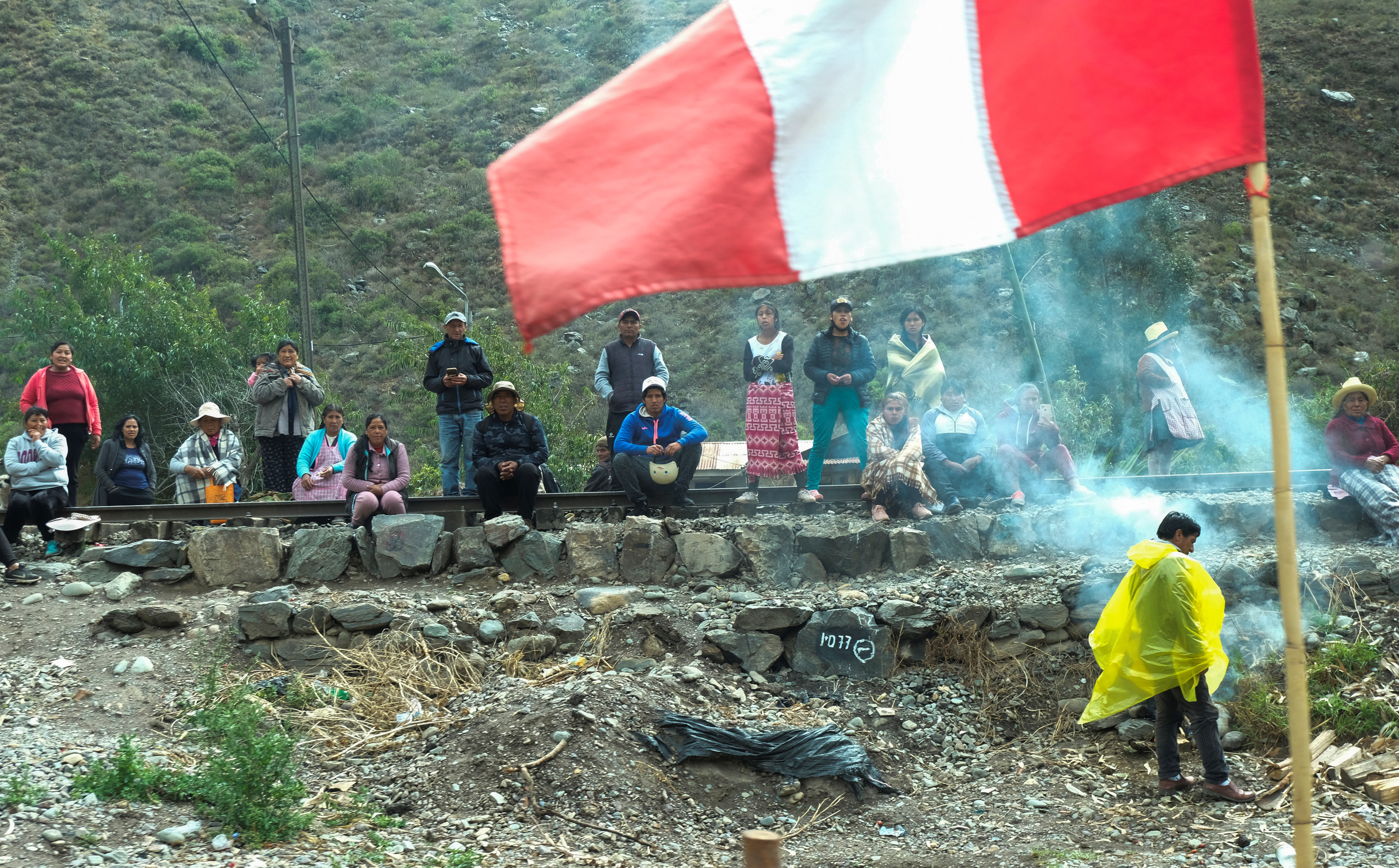 Περού: «Διασχίζουν με τα πόδια τη ζούγκλα για να σωθούν» – Μαρτυρίες στην «Κ» για την κατάσταση στη χώρα-1