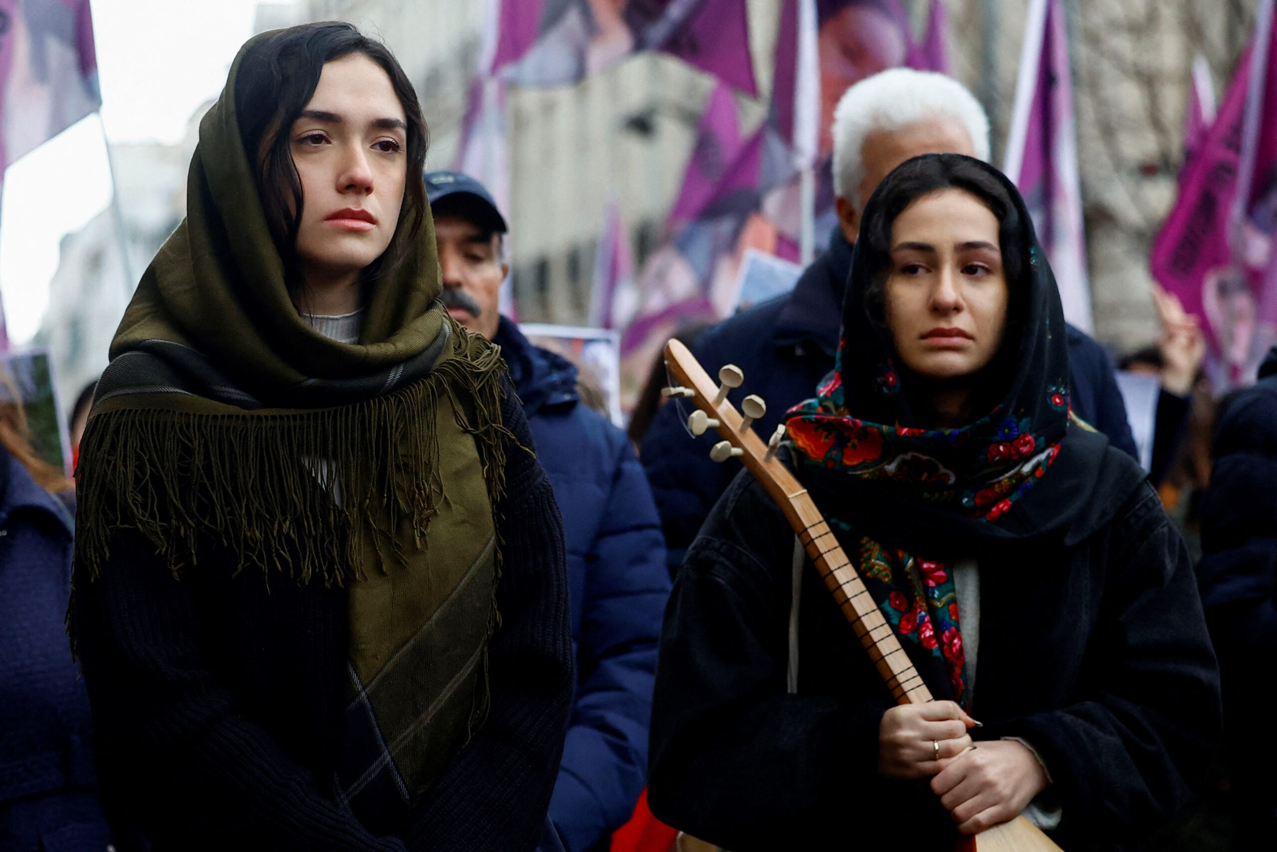 πυροβολισμοί-στο-παρίσι-ενώπιον-του-ε-562202431