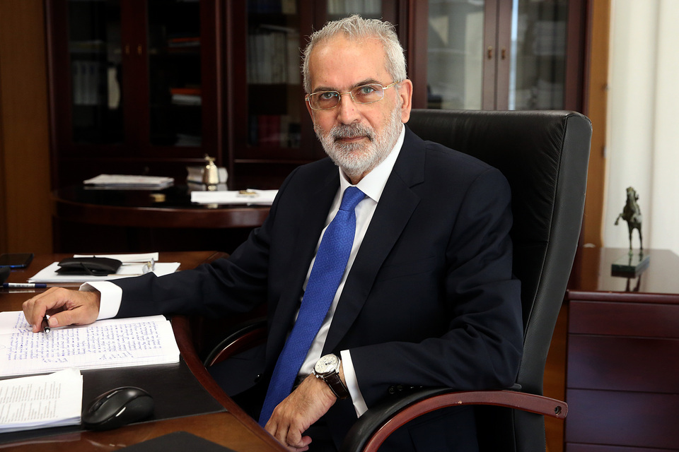 επίτιμος-διδάκτορας-στο-πάντειο-αναγ-562170166