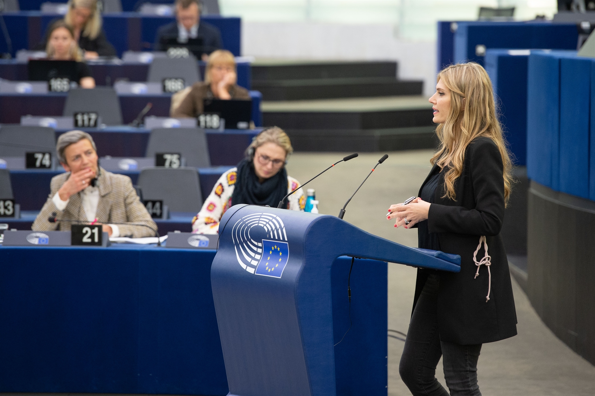 εύα-καϊλή-το-ντόμινο-και-η-μαύρη-ψήφο-562190257