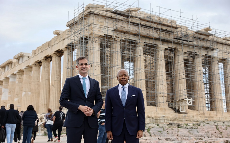 έρικ-άνταμς-στην-αθήνα-αισθάνεσαι-ασφ-562167001