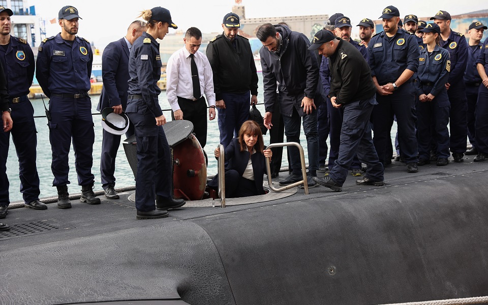 Στο υποβρύχιο «Παπανικολής» η Κατερίνα Σακελλαροπούλου-2