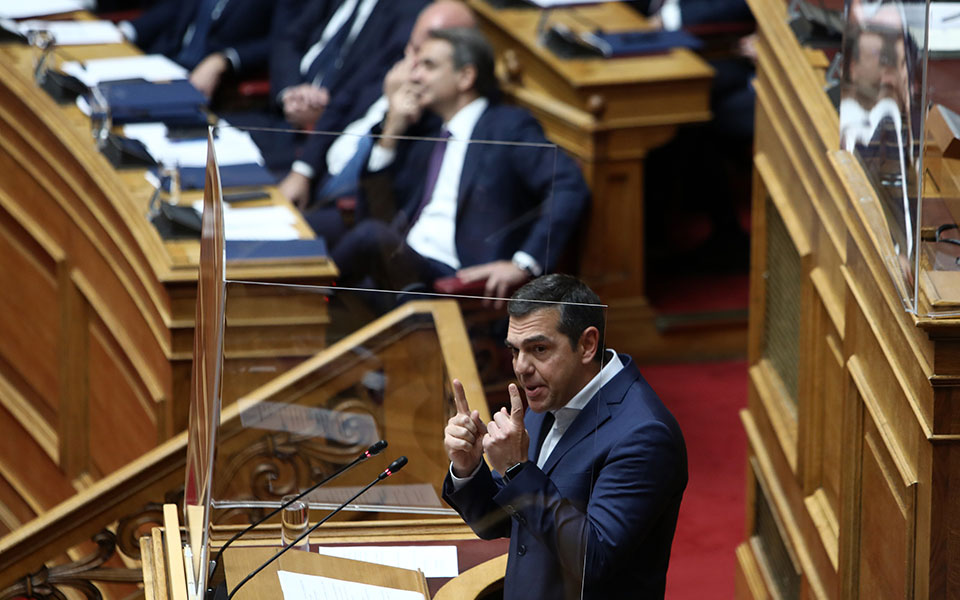 βουλή-χάσμα-και-επί-της-ουσίας-του-νομο-562177900