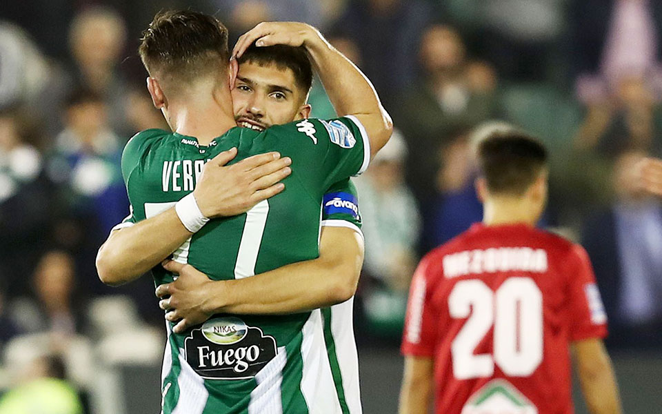 κύπελλο-ξεμπέρδεψαν-από-το-πρώτο-μα-562188583