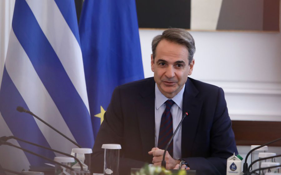 σε-χειμάρρα-λειβαδιά-και-δερβιτσάνη-ο-562198027