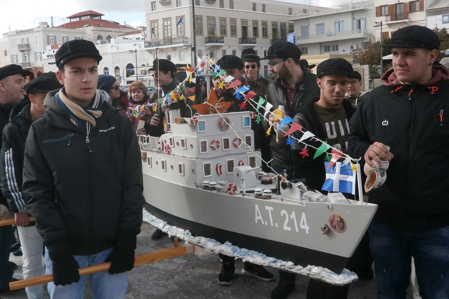 Καραβάκι, ένα έθιμο που «πλέει» αιώνες στο Αιγαίο-4