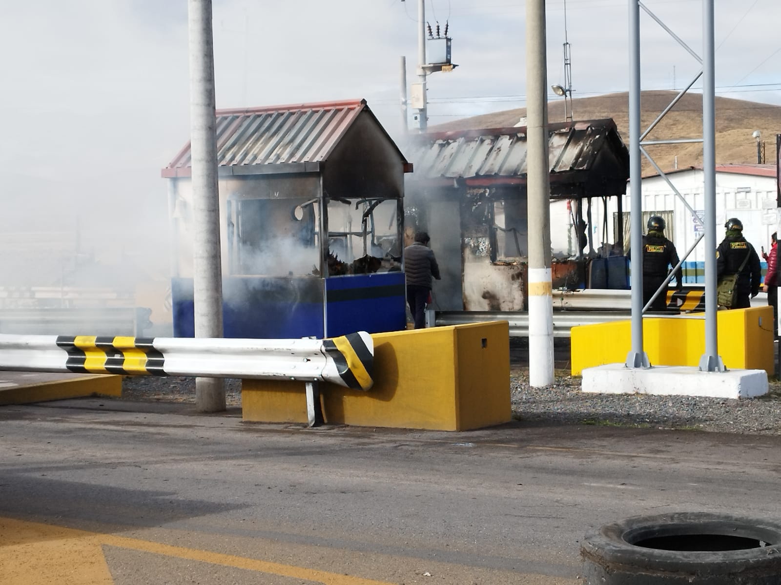 Περού: «Κοιμόμασταν σε χαρτόκουτα στο πάτωμα του αεροδρομίου» – Μαρτυρία Ελληνίδας στην «Κ»-5