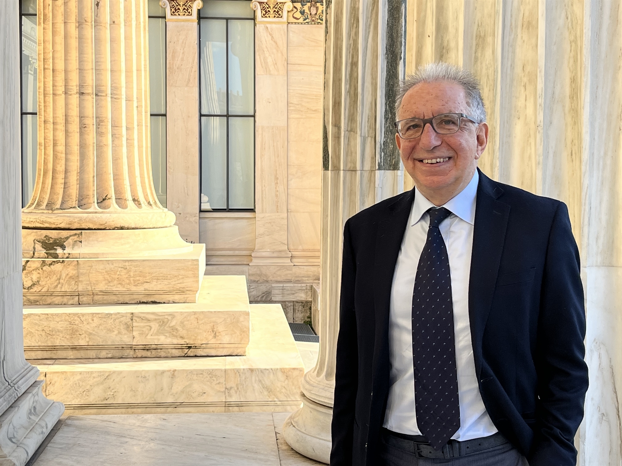 ο-μαθηματικός-θανάσης-φωκάς-στην-κ-τ-562200178