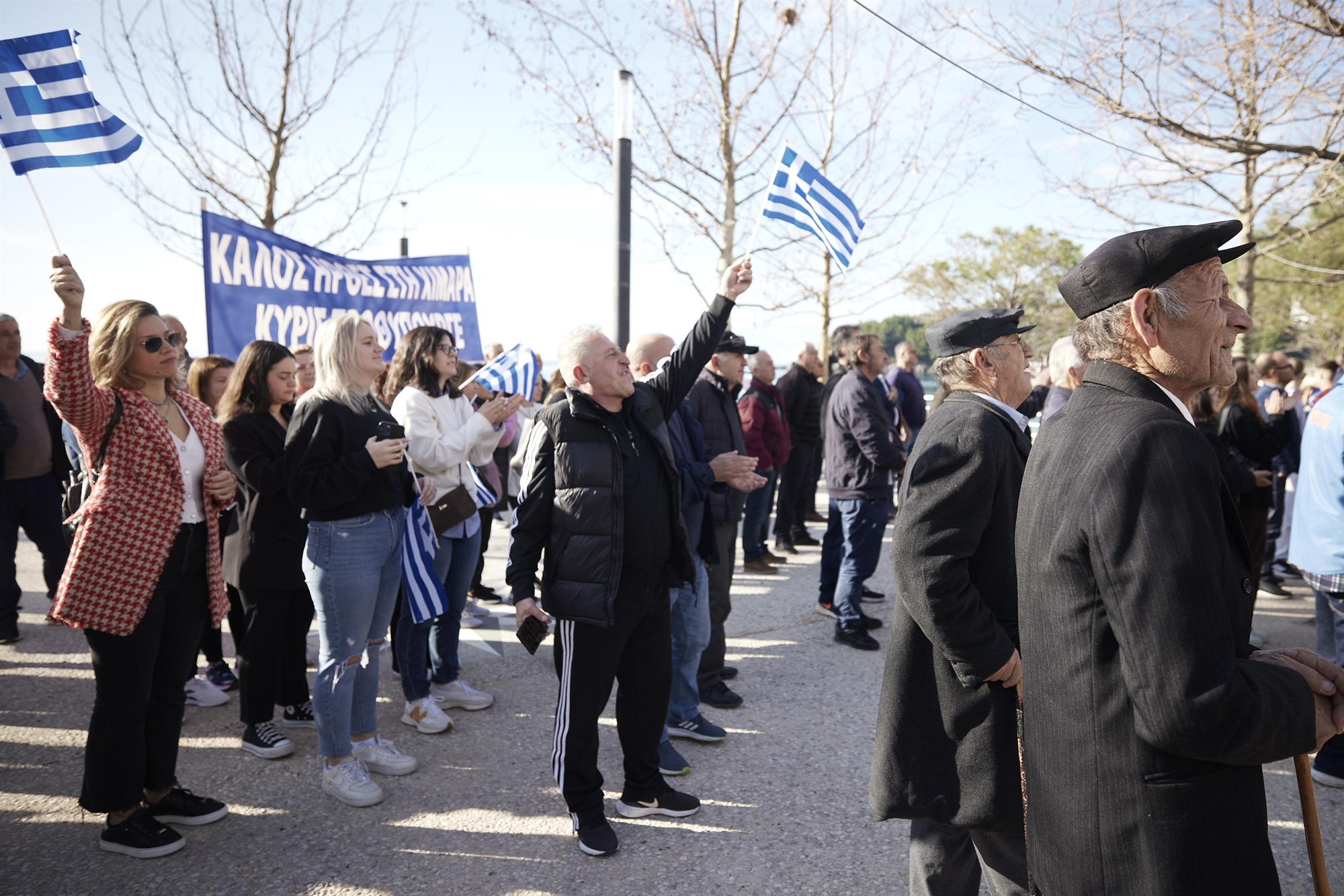 Μητσοτάκης: «Γέφυρα φιλίας η μειονότητα» – Θερμή υποδοχή από τους Ελληνες στην Αλβανία-2
