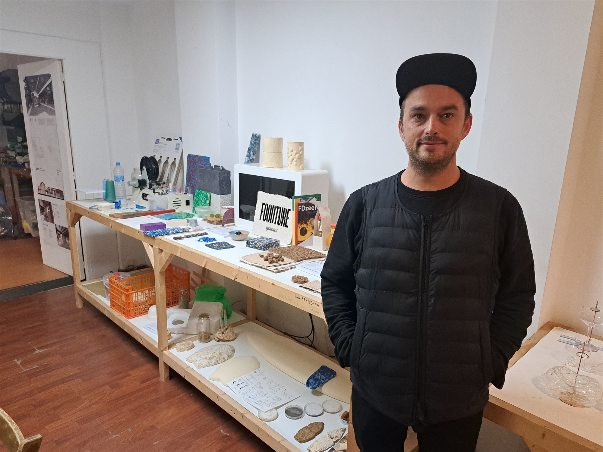 η-μοριακή-δομή-των-σκουπιδιών-κρύβει-θ-562205671