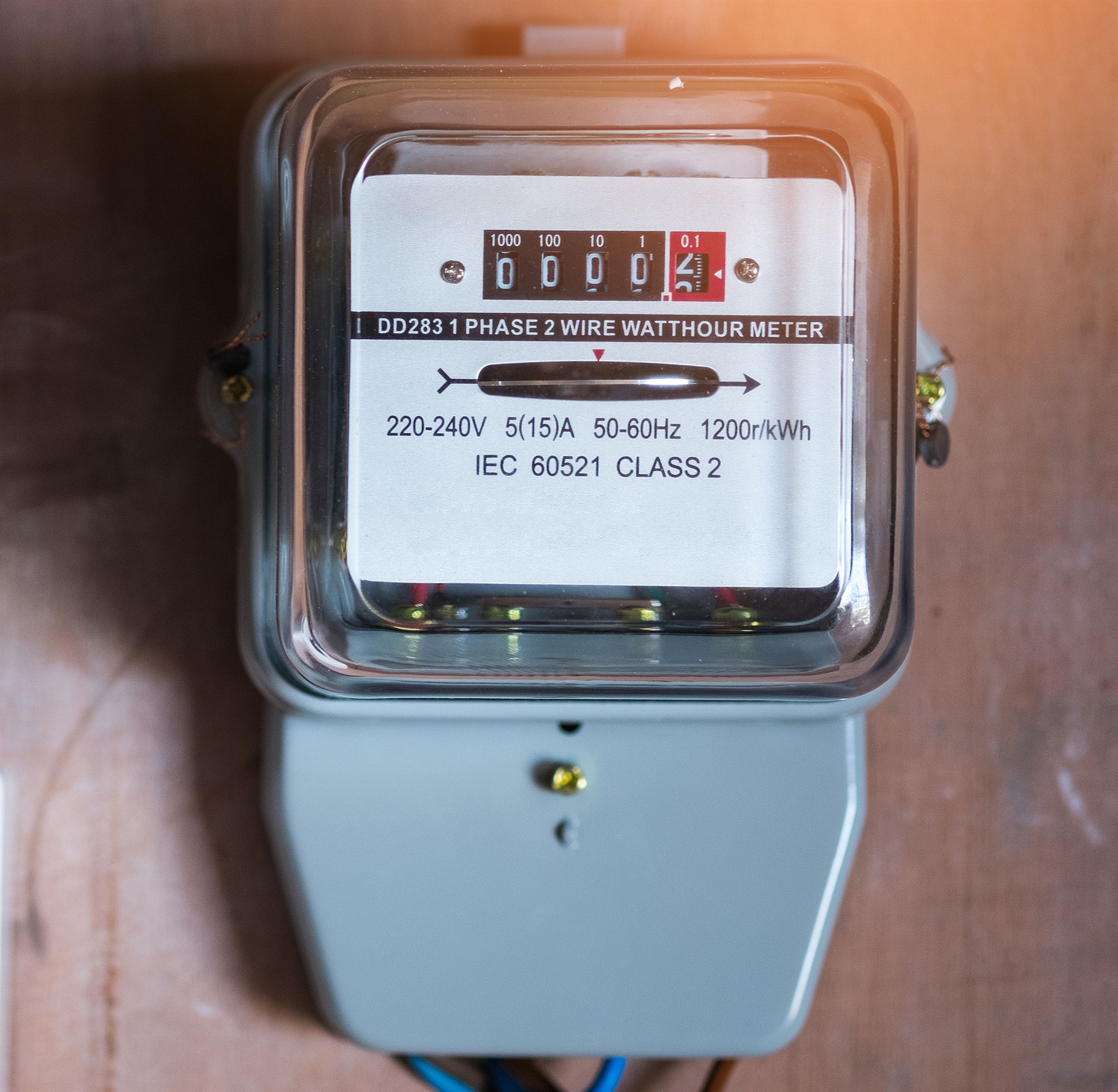 σε-λογαριασμούς-ενοίκια-και-φόρους-το-7-562175776