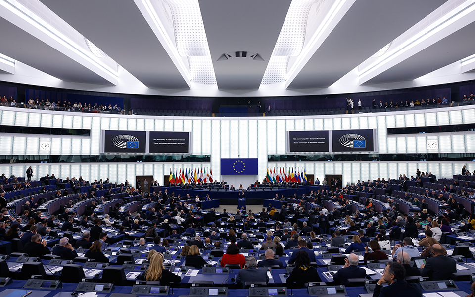 la-repubblica-για-qatargate-σφραγίστηκαν-τα-γραφεία-άλλω-562181947