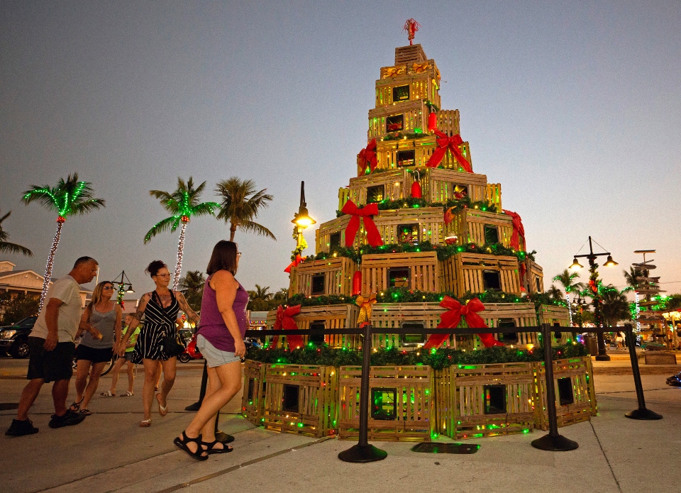 Ο γύρος του κόσμου μέσα από τα Χριστούγεννα-13