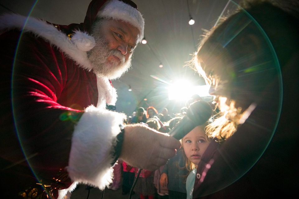 Ο γύρος του κόσμου μέσα από τα Χριστούγεννα-24