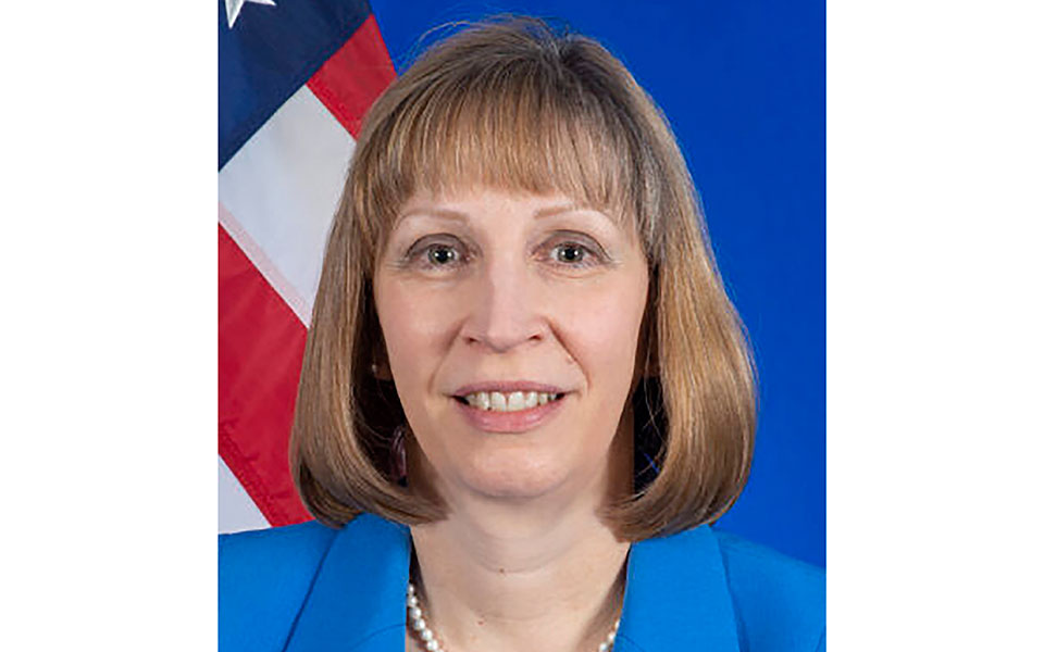 λιν-τρέισι-η-νέα-πρέσβειρα-των-ηπα-στη-562197004