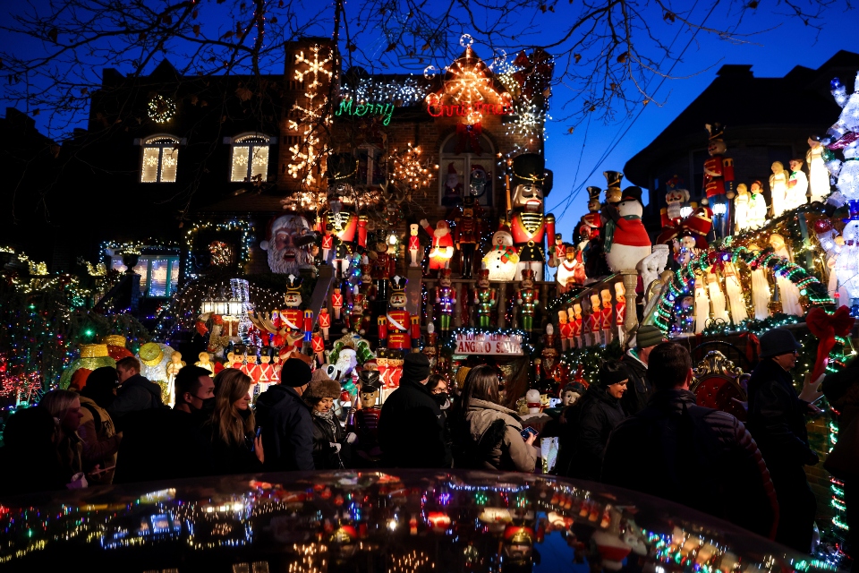 Ο γύρος του κόσμου μέσα από τα Χριστούγεννα-21